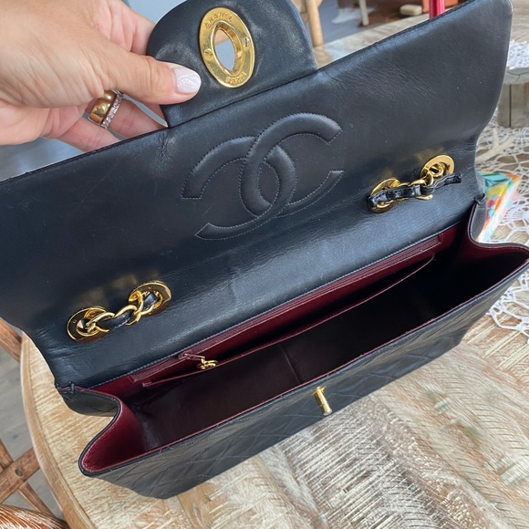 CHANEL XL Jumbo Single Flap Bag - Picture 11 of 14